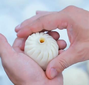 老面包子口感筋道面香味足，速凍生呸技術(shù)，免費教，快來預(yù)約吧